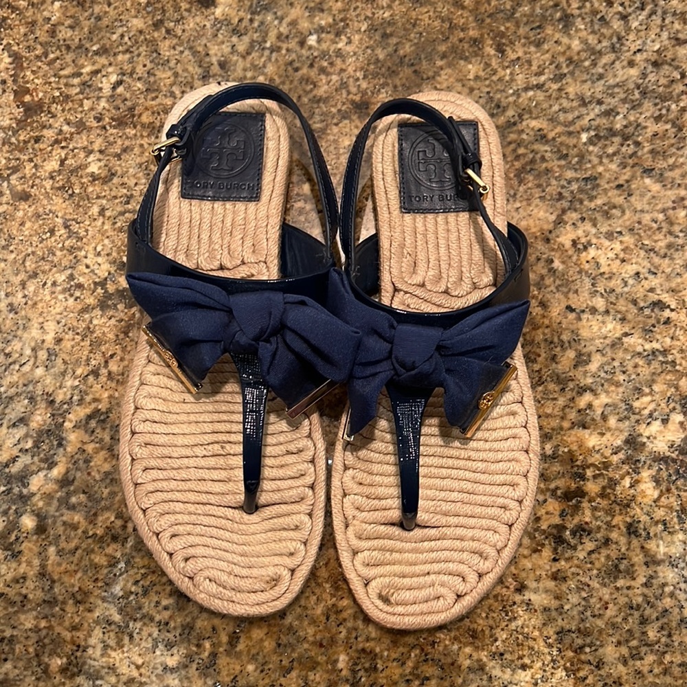 Tory Burch Blue Bow Sandals. Size 9.